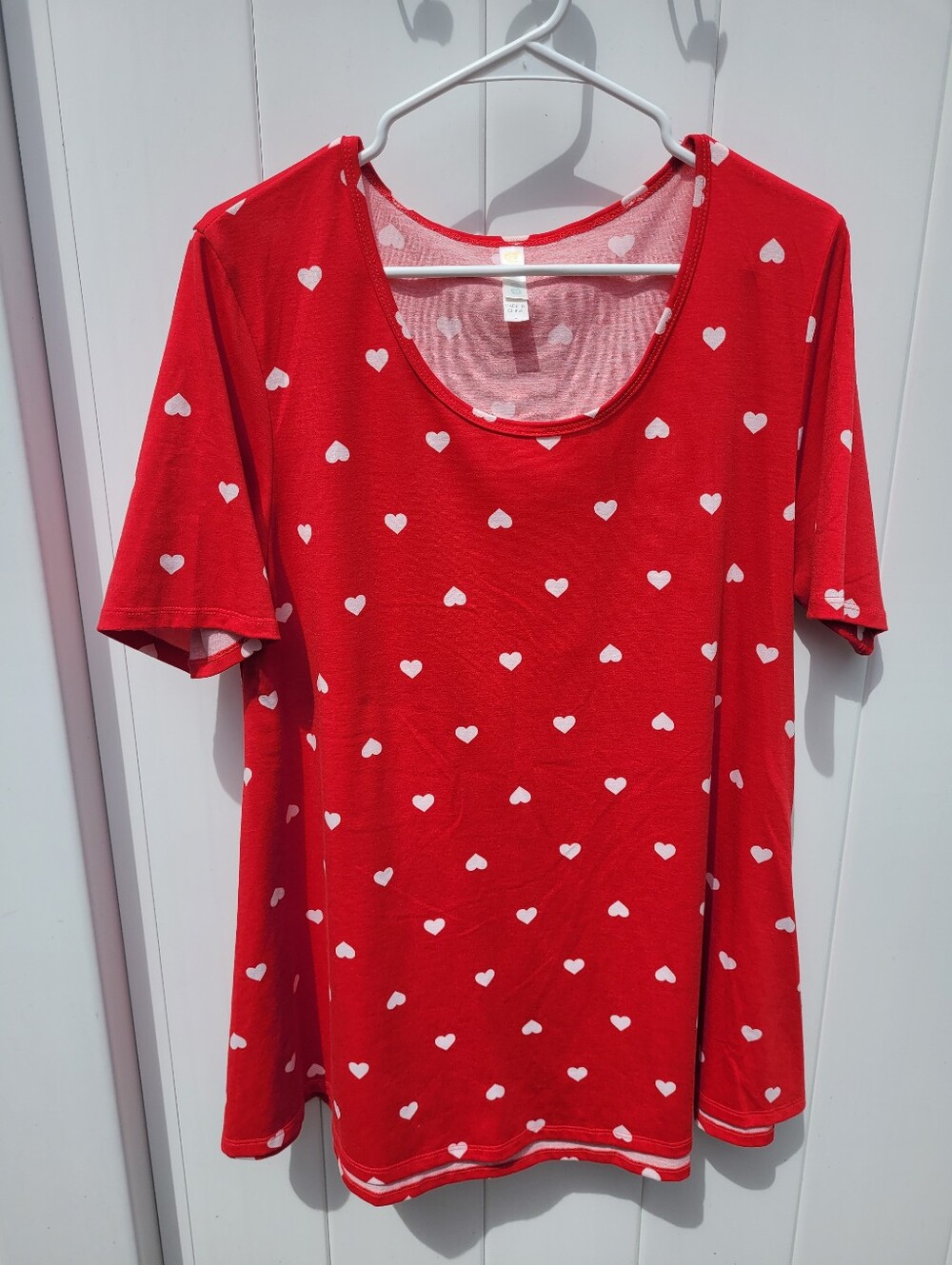 NWT - LuLaRoe Perfect Tee - Size Large